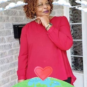 Meet your Posher, Pauline